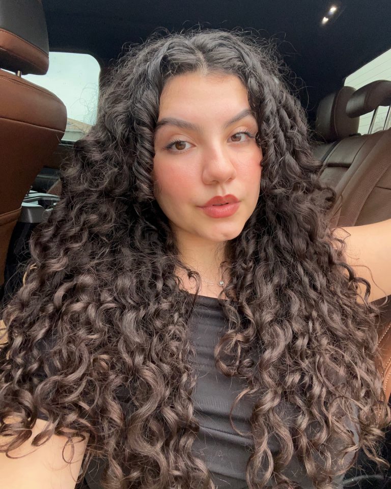 15 Natural Curly Hairstyles for a Fun and Fresh Look