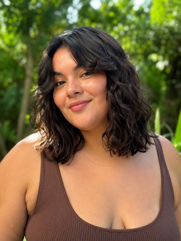 22 Wavy Hairstyles That Flatter Plus-Size Women at Every Length