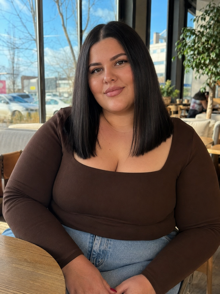 16 Confident Straight Hairstyles That Flatter Plus-Size Women