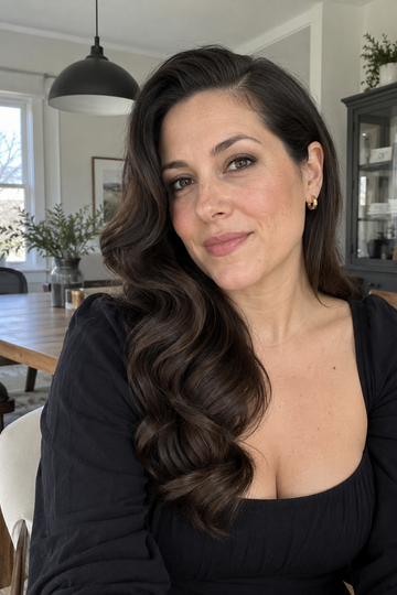 Old-Hollywood Side-Part Waves