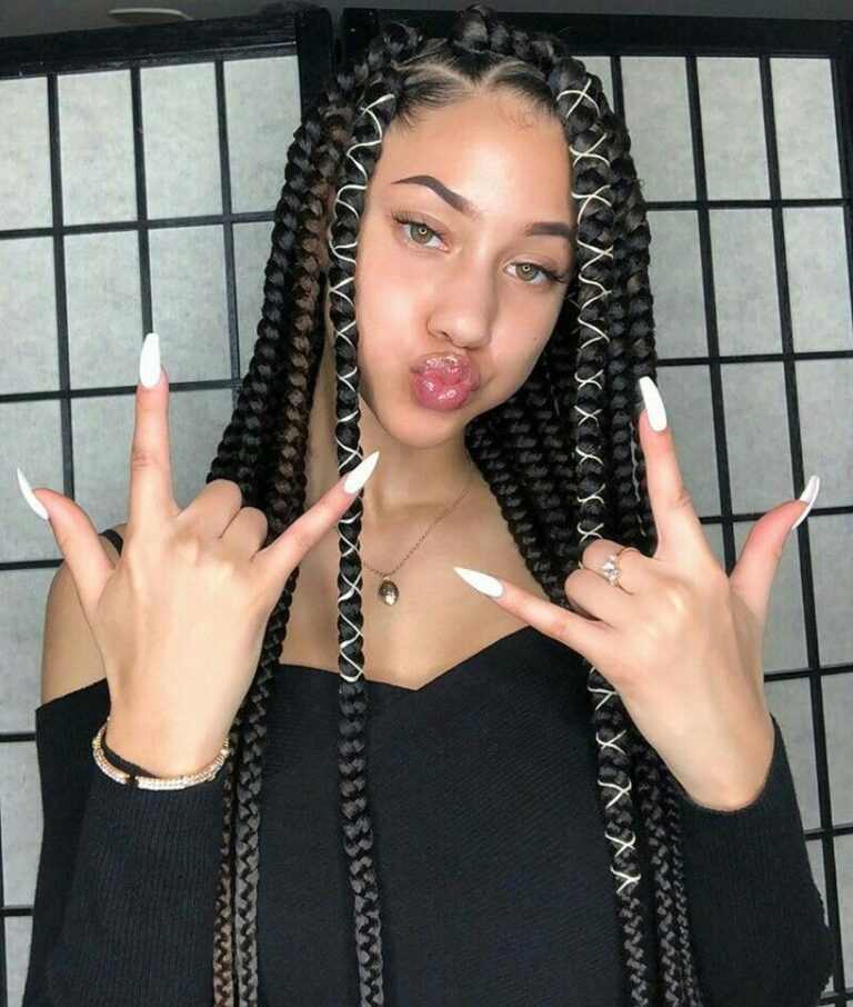 15 Trendy Baddie Hairstyles to Slay Every Season
