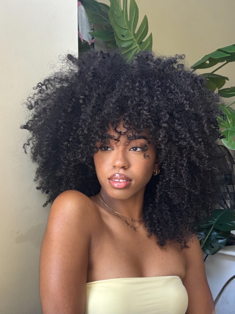 15 Cute and Effortless Hairstyles to Flaunt Your Curls